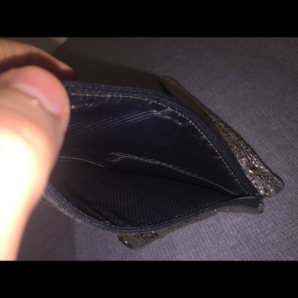 Kenneth Cole Reaction’s Glitter Wristlet - Picture 5 of 6